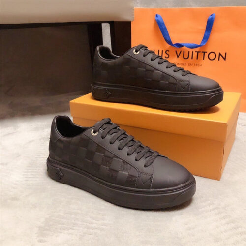 High Quality Luxury Loui Vuitton Mens LV Sneakers alternate view