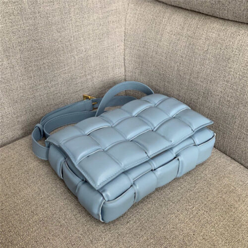 High Quality Luxury Bottega Veneta Padded Cassette Bag product detail