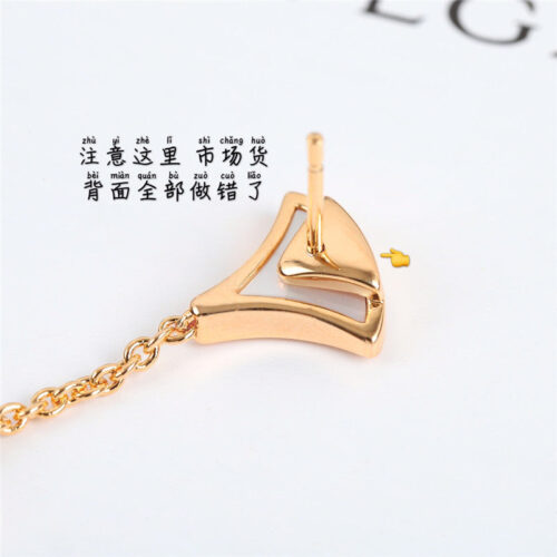 High Quality Luxury Bottega Veneta White Shell Fan Earrings product detail
