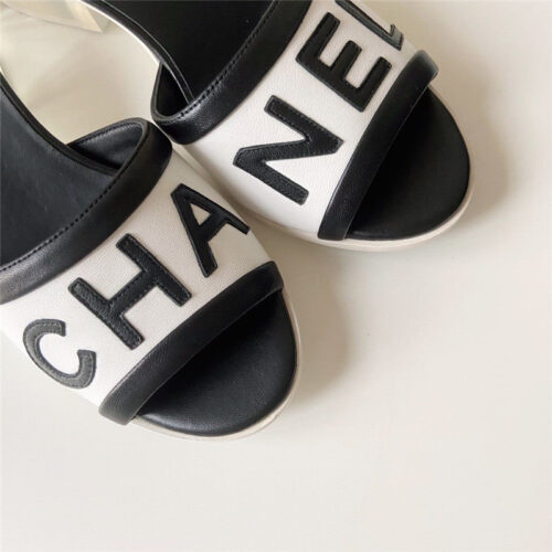 High Quality Luxury Chanel Pvc Crystal Sandals Black product detail