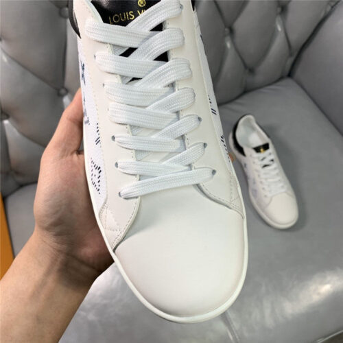 High Quality Luxury Louis Vuitton Mens Sneakers – Style 77667 product detail