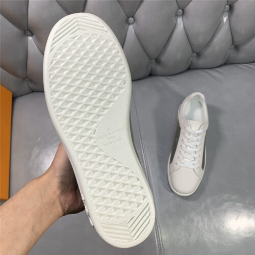 High Quality Luxury Louis Vuitton Mens Sneakers – Style 12131 product detail