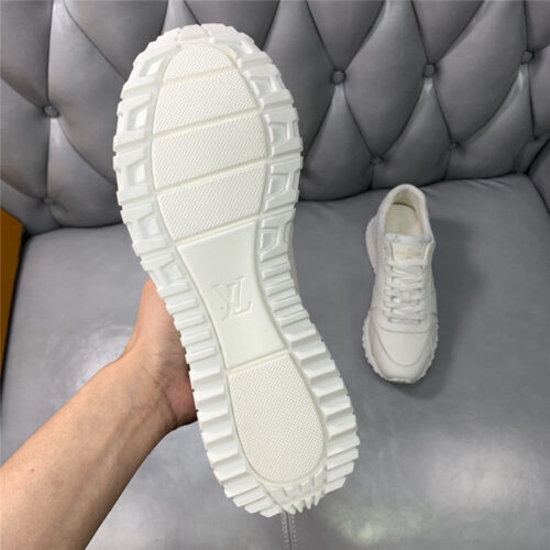 High Quality Luxury Louis Vuitton Mens Sneakers – Style 75971 product detail