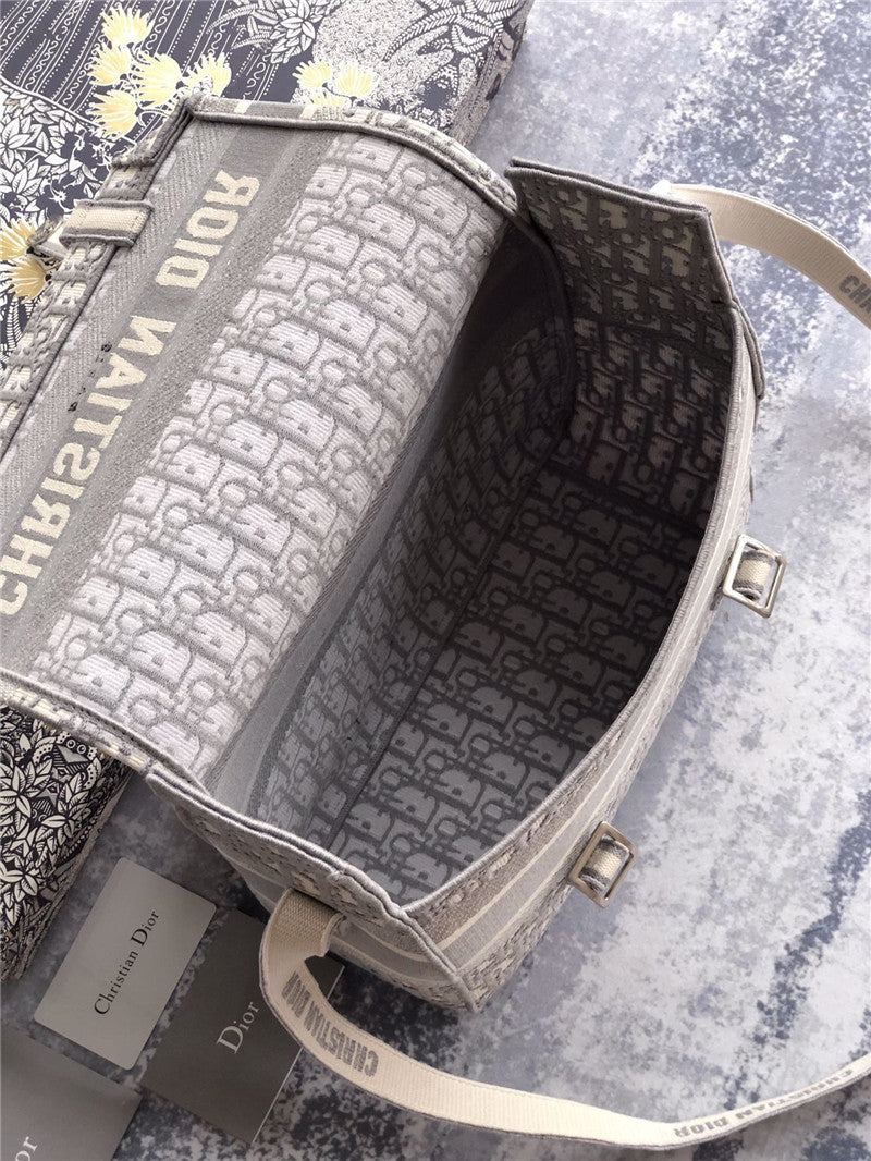 High Quality Luxury Dior Diorcamp Messenger Bag product detail