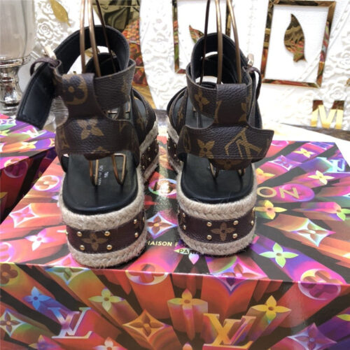 High Quality Luxury LV Platform Sandals product detail