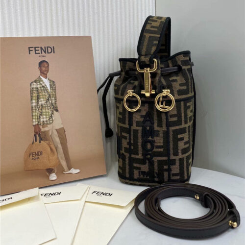High Quality Luxury Fendi Mon Tresor Mini Bag alternate view