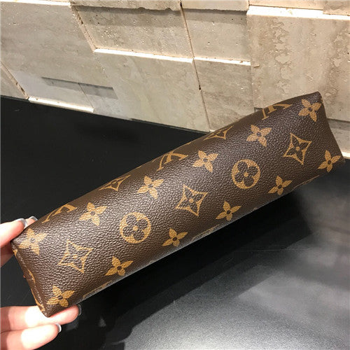 High Quality Luxury LV Cosmetic Bag product detail