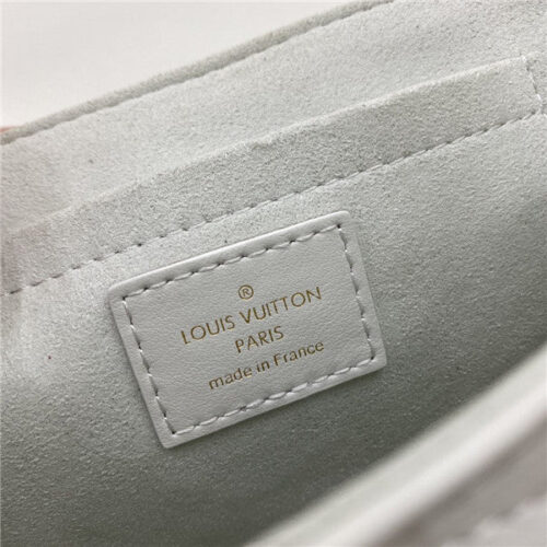 High Quality Luxury LV Zipped Pouch Bags – Style 48588 product detail