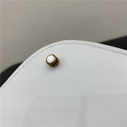 High Quality Luxury LV Zipped Pouch Bags – Style 48588 product detail