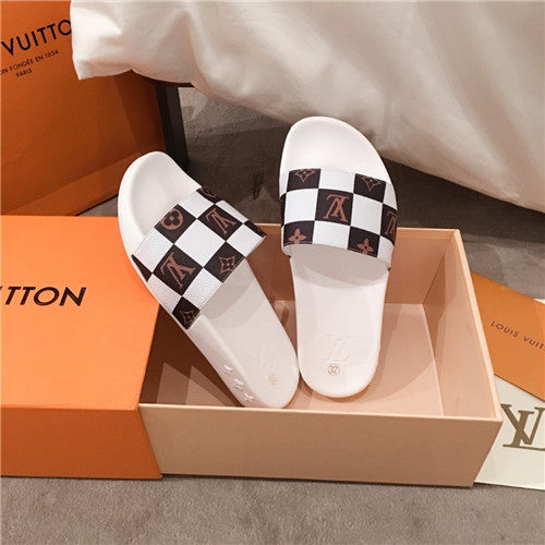 High Quality Luxury Louis Vuitton Slippers – Style 00451 alternate view