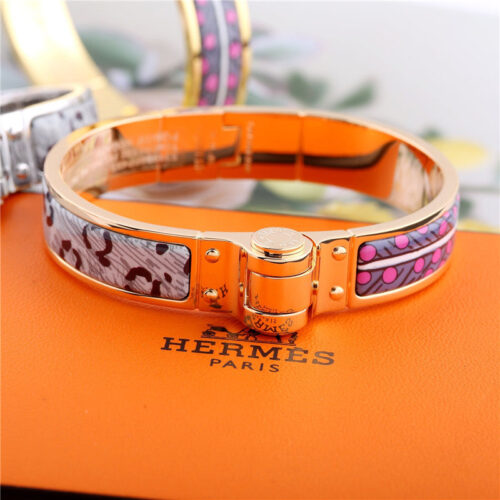 High Quality Luxury Hermes Leaf Hinge Bracelet product detail