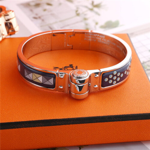 High Quality Luxury Hermes “Blue Square” Hinged Bracelet product detail