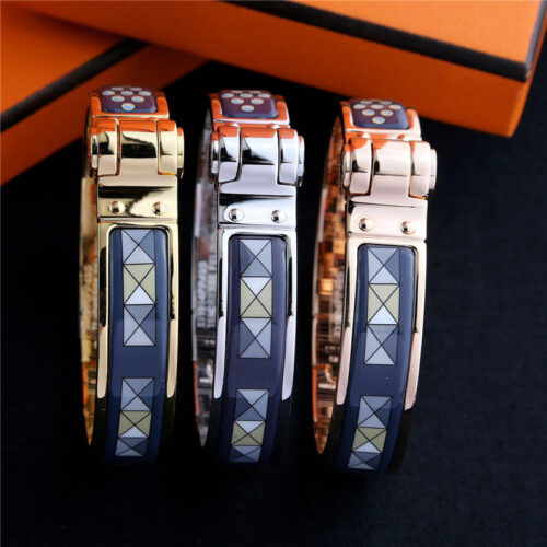 High Quality Luxury Hermes “Blue Square” Hinged Bracelet product detail
