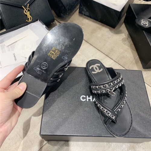 High Quality Luxury Chanel Cc Flip Flops Black product detail