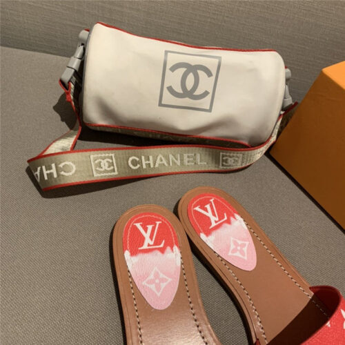 High Quality Luxury Louis Vuitton Flat Sandals Red product detail