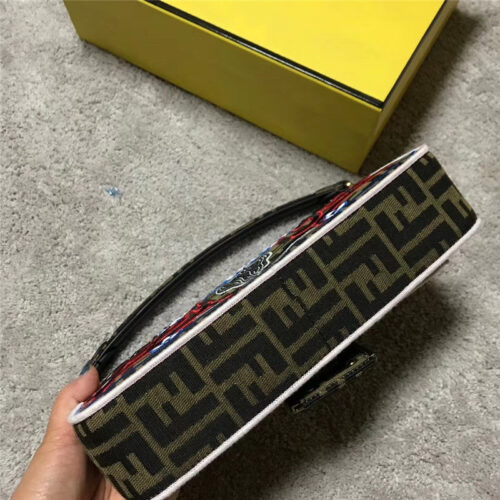 High Quality Luxury Fendi Baguette Bag product detail