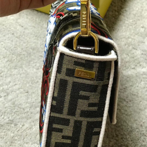 High Quality Luxury Fendi Baguette Bag product detail