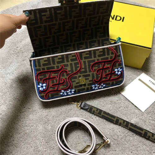 High Quality Luxury Fendi Baguette Bag product detail