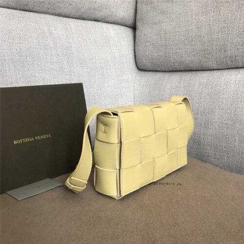High Quality Luxury Bottega Veneta Cassette Bag alternate view