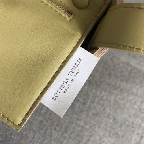 High Quality Luxury Bottega Veneta Cassette Bag product detail