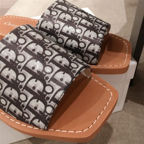 High Quality Luxury Dior Slippers Womens – Style 69414 product detail