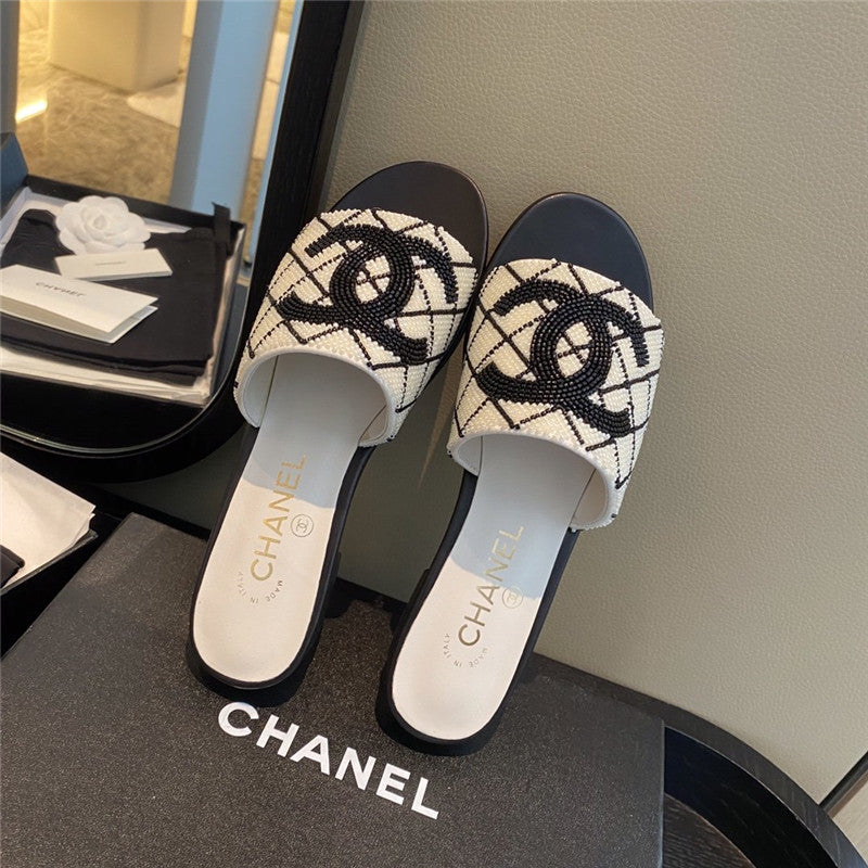 High Quality Luxury Chanel Pearl Slippers product detail