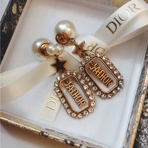 High Quality Luxury Dior Pearl Earrings – Style 50850