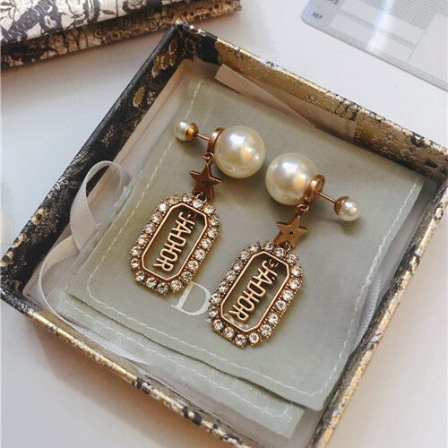 High Quality Luxury Dior Pearl Earrings – Style 50850 alternate view