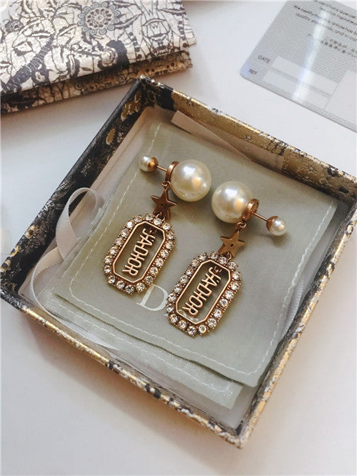 High Quality Luxury Dior Pearl Earrings – Style 50850 product detail