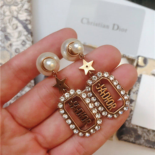 High Quality Luxury Dior Pearl Earrings – Style 50850 product detail
