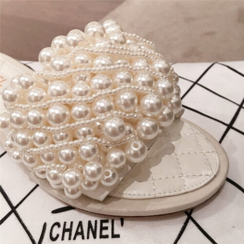 High Quality Luxury Chanel Sandals With Pearls White product detail