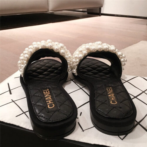 High Quality Luxury Chanel Sandals With Pearls product detail