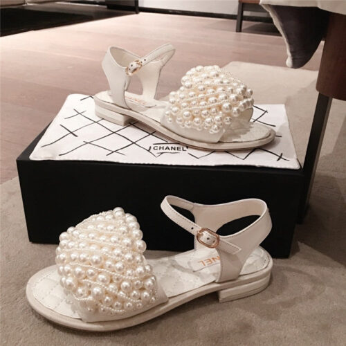 High Quality Luxury Chanel Pearls Sandals White alternate view