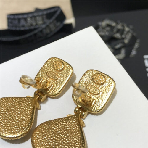 High Quality Luxury Chanel Ear Clip product detail