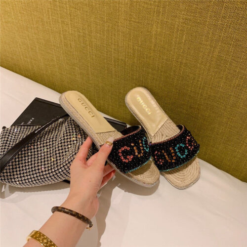 High Quality Luxury Gucci Pearl Slippers Black product detail