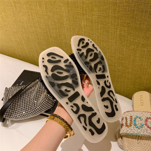 High Quality Luxury Gucci Pearl Slippers Black product detail