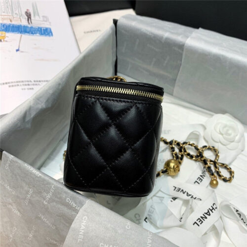 High Quality Luxury Chanel Classic Chain Cosmetic Bag product detail