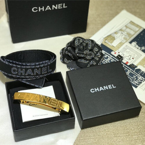 High Quality Luxury Chanel Vintage Hair Clip product detail