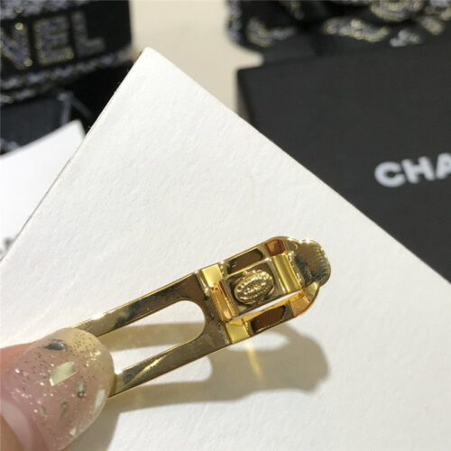 High Quality Luxury Chanel Vintage Hair Clip product detail