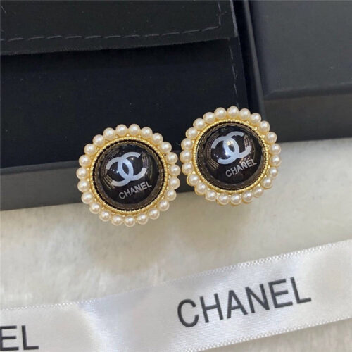 High Quality Luxury Chanel Earrings alternate view