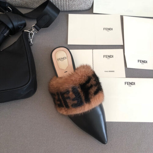 High Quality Luxury Fendi Pointed Mink Fur Flat Bottom Slippers product detail