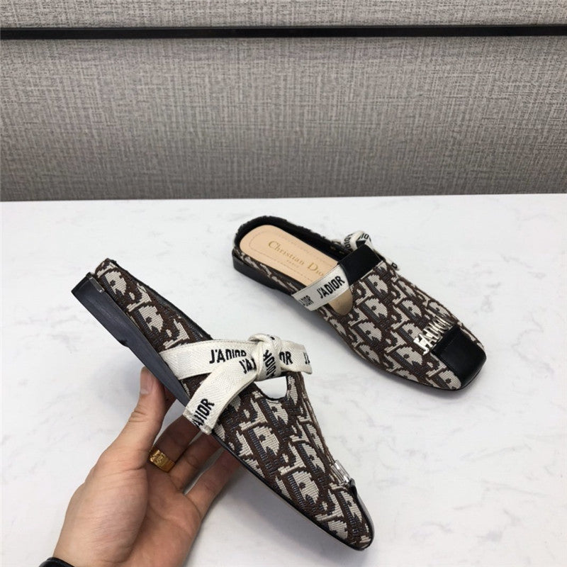 High Quality Luxury Dior Flip Flop – Style 83110 product detail