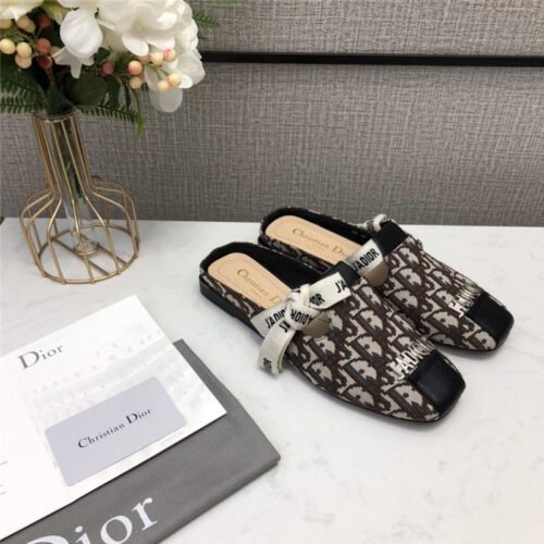 High Quality Luxury Dior Flip Flop – Style 83110