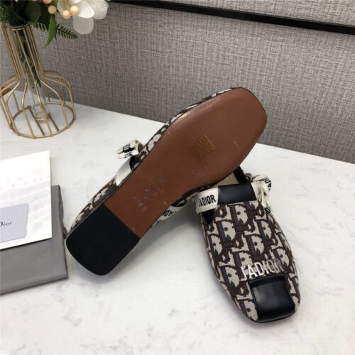 High Quality Luxury Dior Flip Flop – Style 83110 product detail