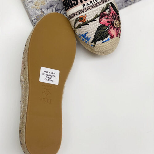 High Quality Luxury Dior Embroidered Sneakers – Style 62278 product detail