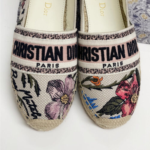 High Quality Luxury Dior Embroidered Sneakers – Style 62278 product detail