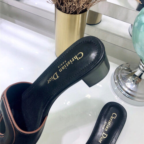 High Quality Luxury Dior Flat Sandals Black – Style 78630 product detail