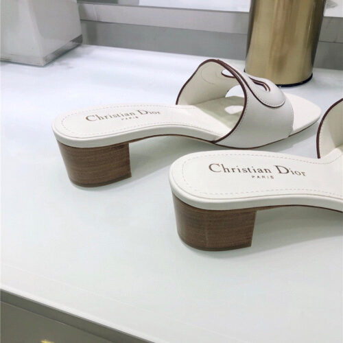 High Quality Luxury Dior Flat Sandals – Style 61126 product detail