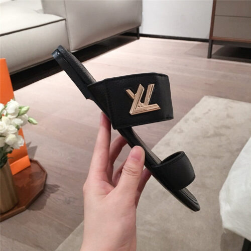 High Quality Luxury LV Slippers Sandals Women product detail