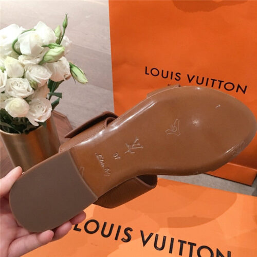 High Quality Luxury LV Slippers Sandals Women – Style 67587 product detail